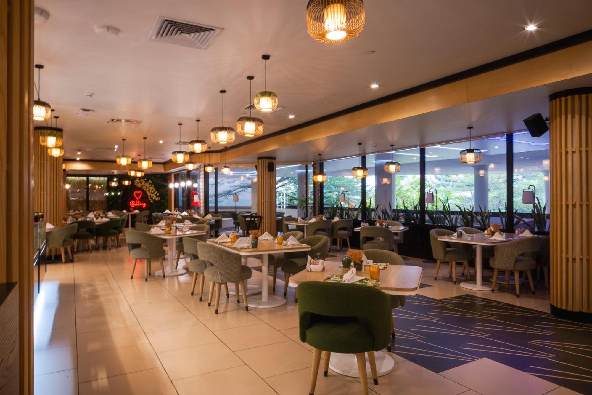 Eko Hotel Gardens Lagos Exterior photo